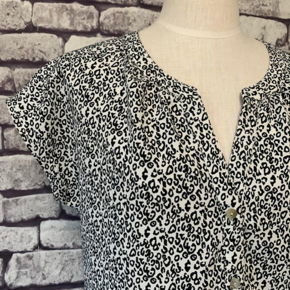 Bobeau Black & White Blouse Size Large - Picture 2 of 9